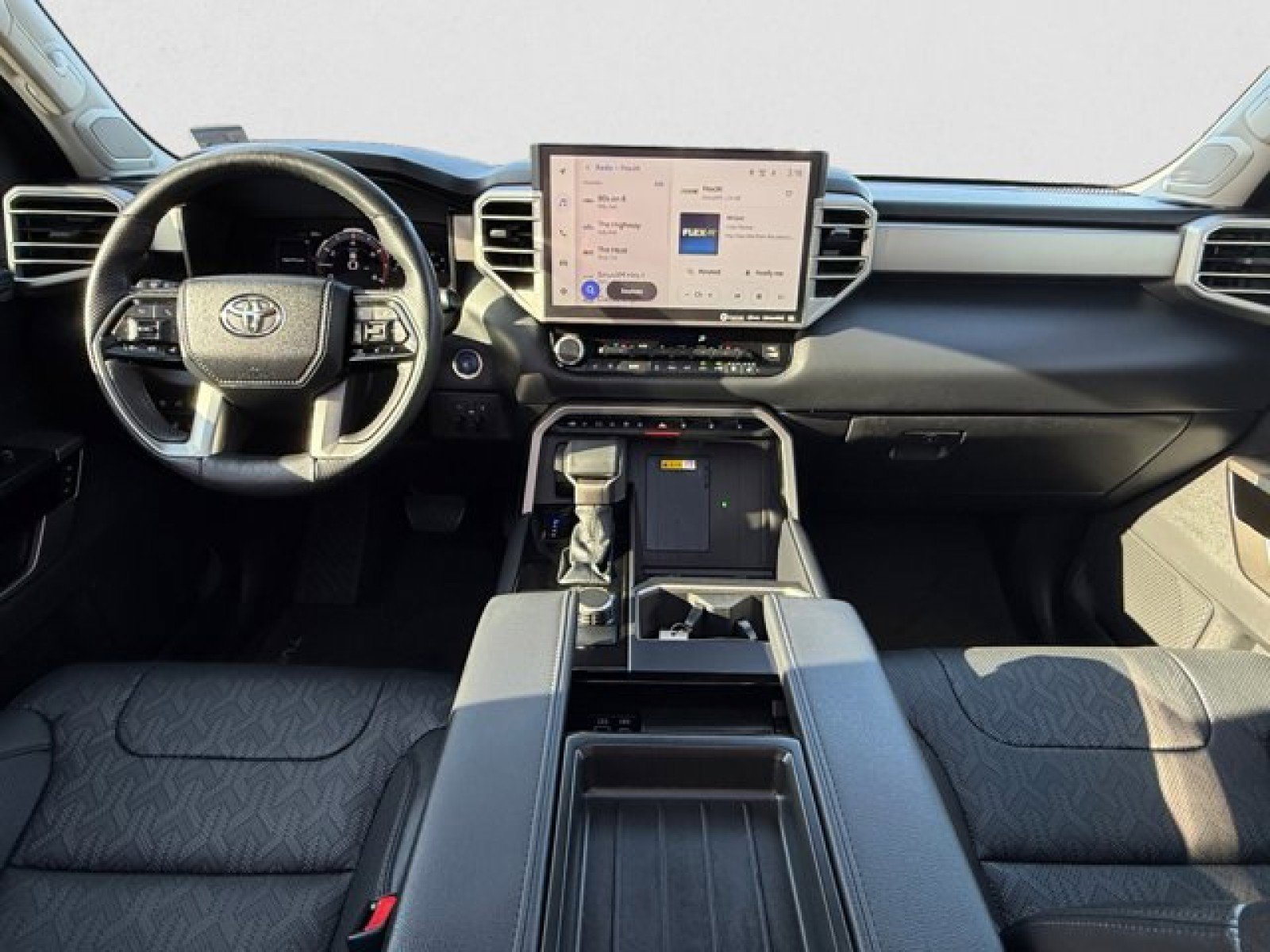 Used 2024 Toyota Tundra Limited image 13