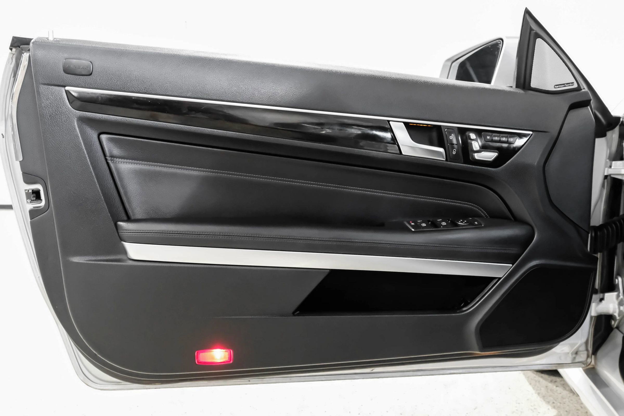 Used 2014 Mercedes-Benz E 550 Cabriolet image 43