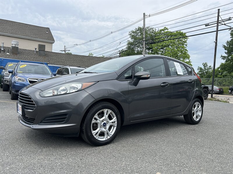Used 2016 Ford Fiesta SE w/ Cold Weather Package FWD image 1