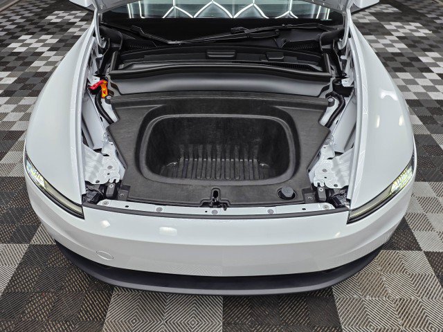 Used 2026 Tesla Model Y 2WD image 34