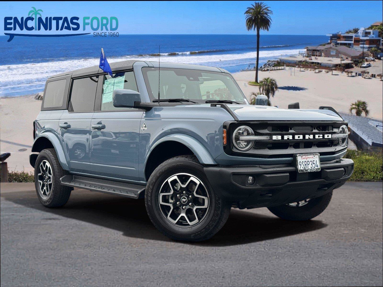 Certified 2025 Ford Bronco Outer Banks AWD/4WD image 1