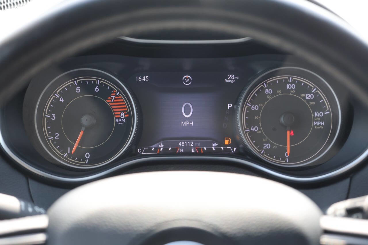 Used 2019 Jeep Cherokee Limited image 19