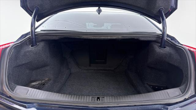 Used 2018 Cadillac CTS Luxury RWD image 19