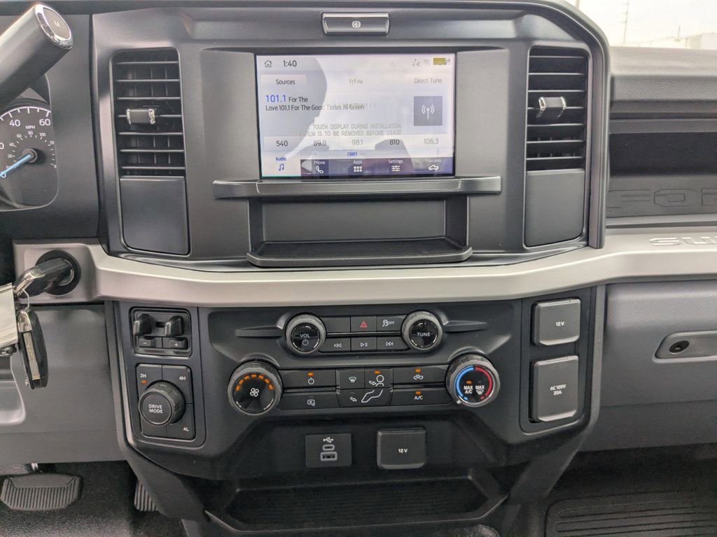 New 2025 Ford F550 4x4 Regular Cab Super Duty image 16