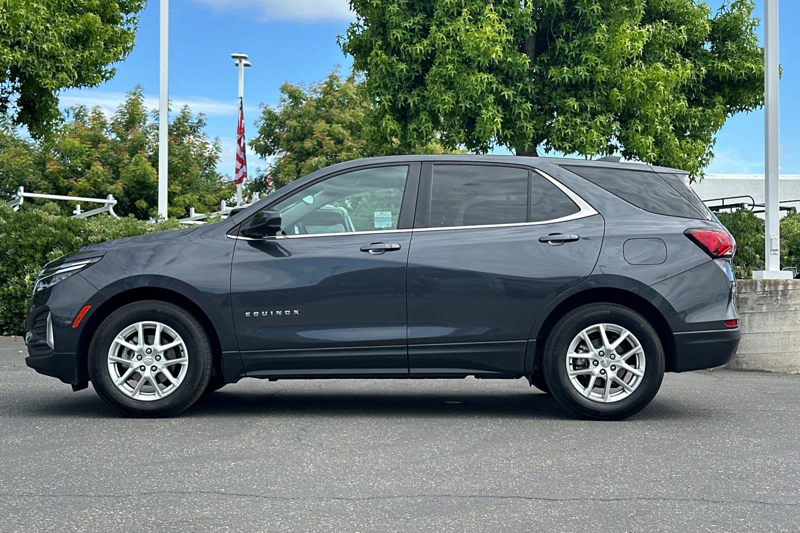 Used 2022 Chevrolet Equinox LT FWD image 6