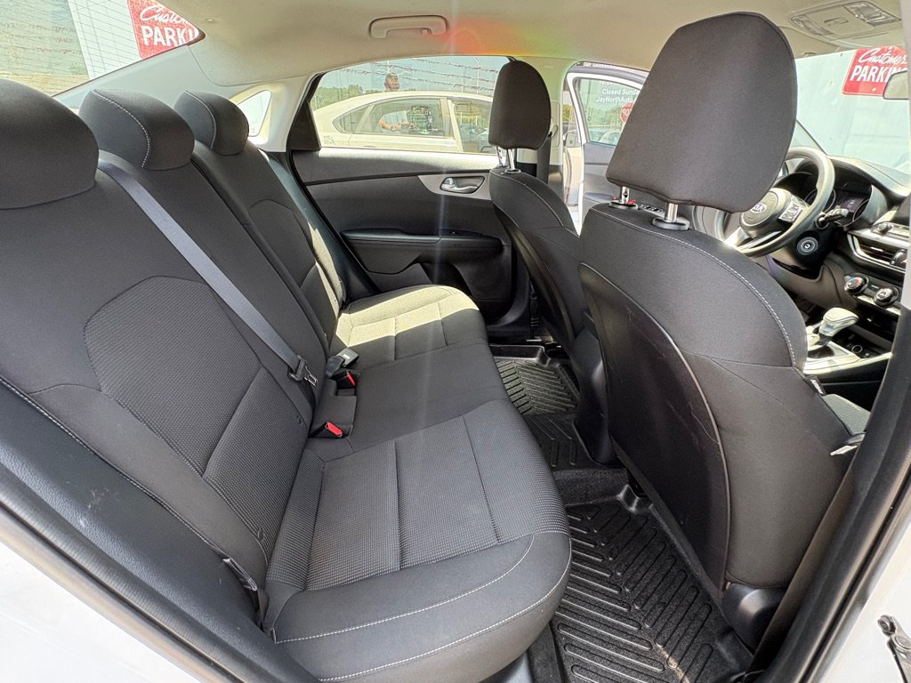 Used 2021 Kia Forte LXS FWD image 14