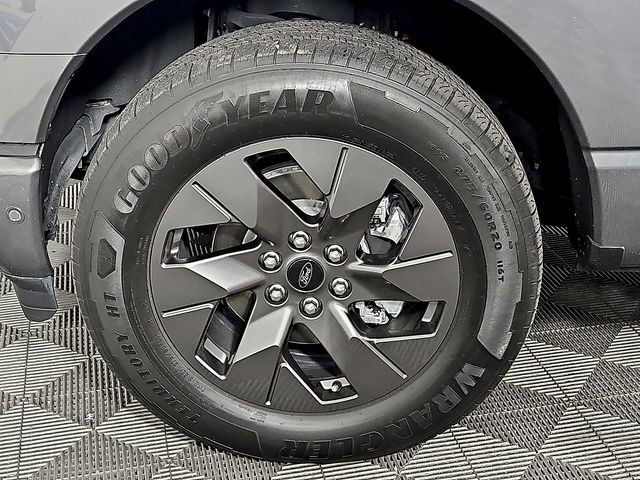 Used 2023 Ford F150 Lightning Lariat w/ Equipment Group 511A High image 9