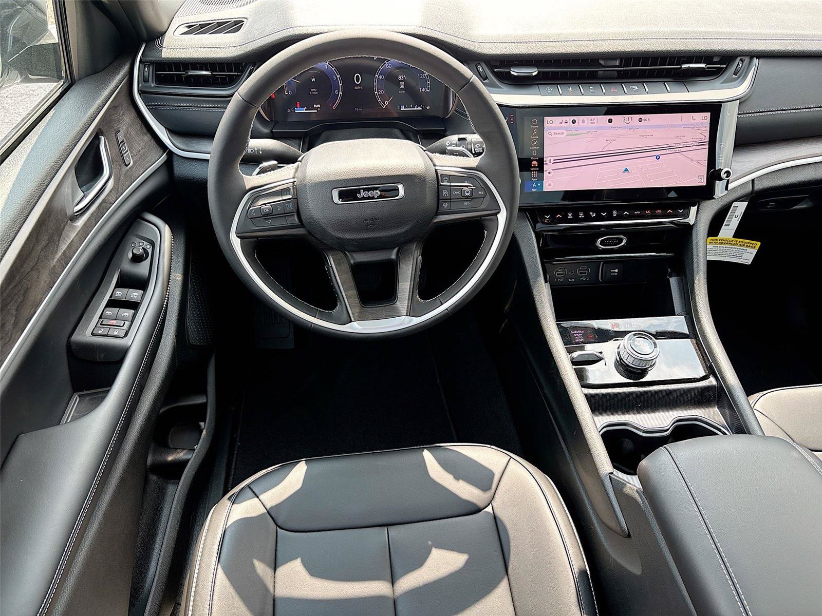 New 2026 Jeep Grand Cherokee Limited w/ Limited Altitude Package AWD/4WD image 2