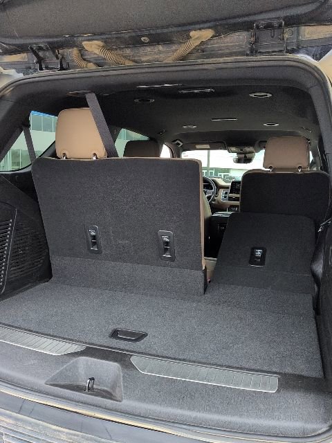 Used 2023 Chevrolet Tahoe Premier AWD/4WD image 5