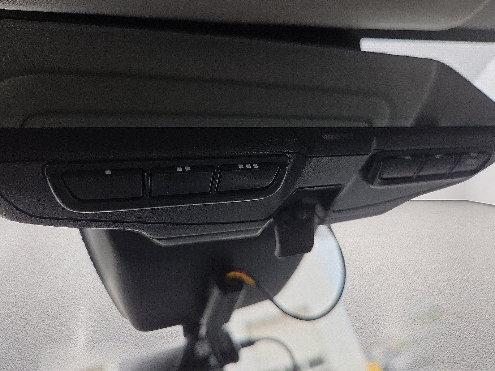 Used 2019 Toyota RAV4 Limited FWD image 23