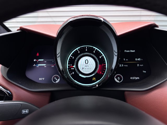 Used 2020 Aston Martin V8 Vantage Coupe RWD image 15