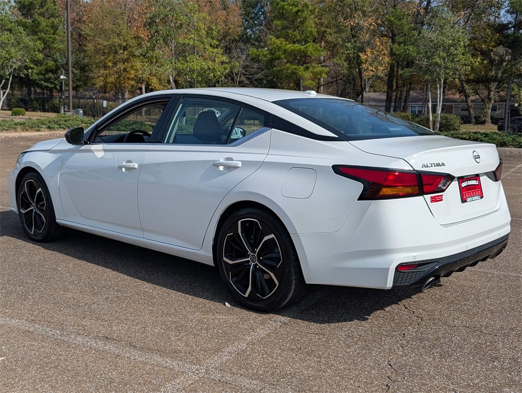 Used 2024 Nissan Altima 2.5 SR image 5