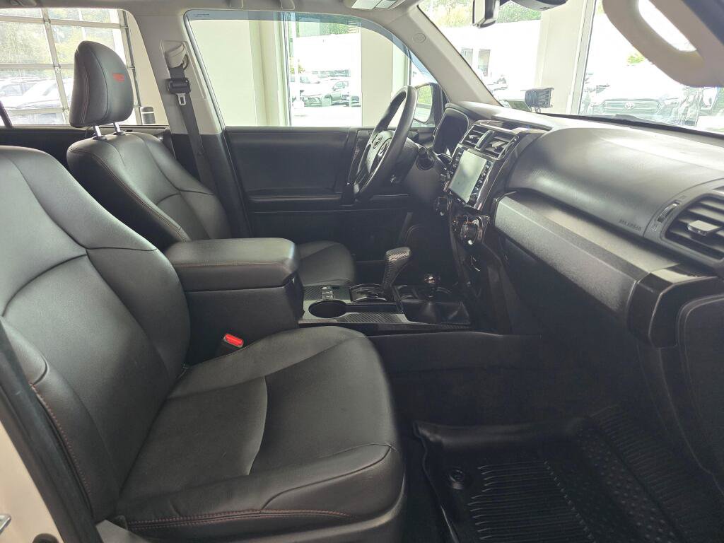 Used 2021 Toyota 4Runner TRD Off-Road Premium w/ Moonroof Package AWD/4WD image 43