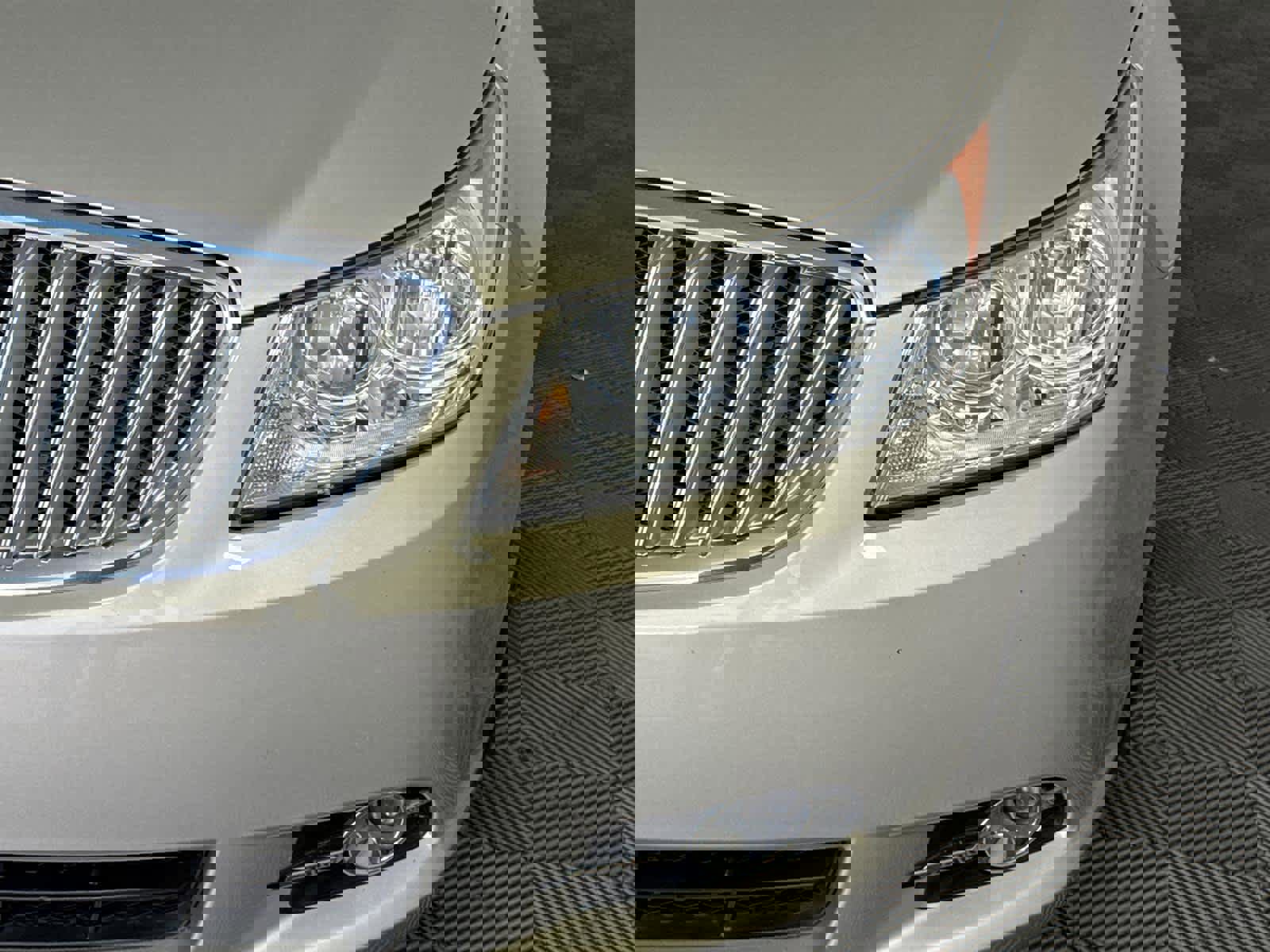 Used 2012 Buick LaCrosse Premium w/ Entertainment Package image 9