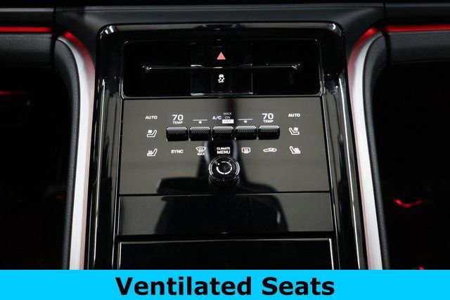 Used 2024 Porsche Panamera 4 image 35