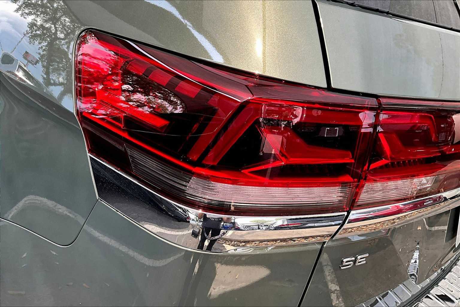 New 2026 Volkswagen Atlas SE image 14