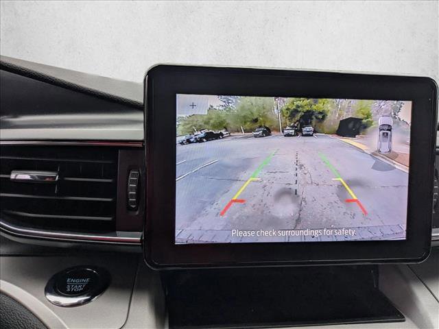 Used 2023 Ford Explorer XLT w/ Equipment Group 202A image 3