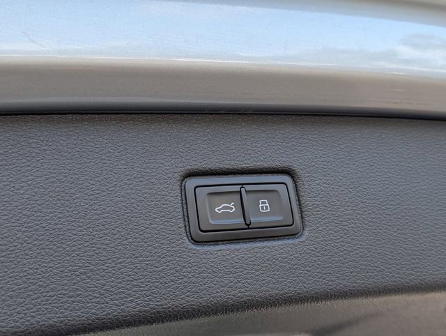 Used 2025 Audi Q7 3.0T Premium Plus AWD/4WD image 16