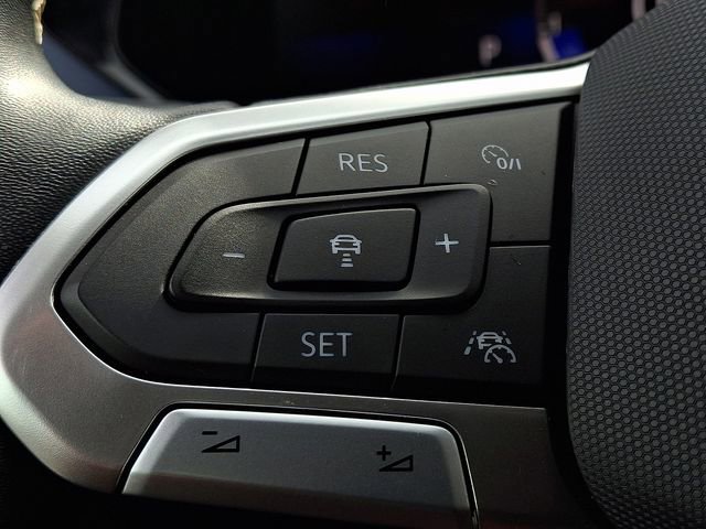 Certified 2023 Volkswagen Taos SE image 21
