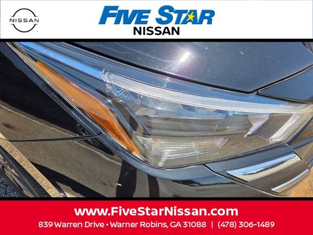 Used 2025 Nissan Versa SV image 14