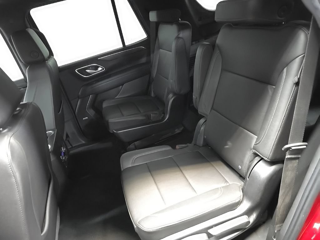 Used 2022 Chevrolet Tahoe Z71 w/ Luxury Package AWD/4WD image 32