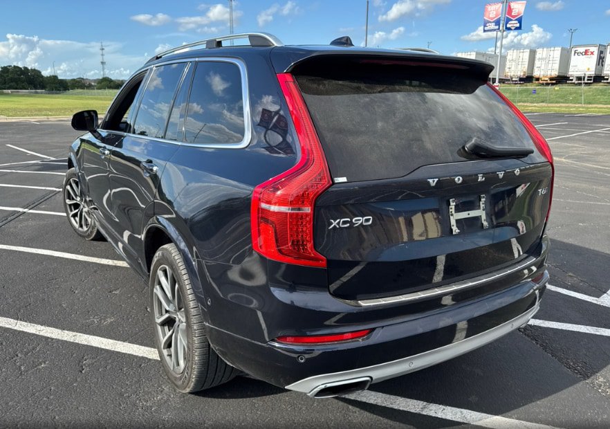 Used 2019 Volvo XC90 T6 Momentum w/ Advanced Package AWD/4WD image 10