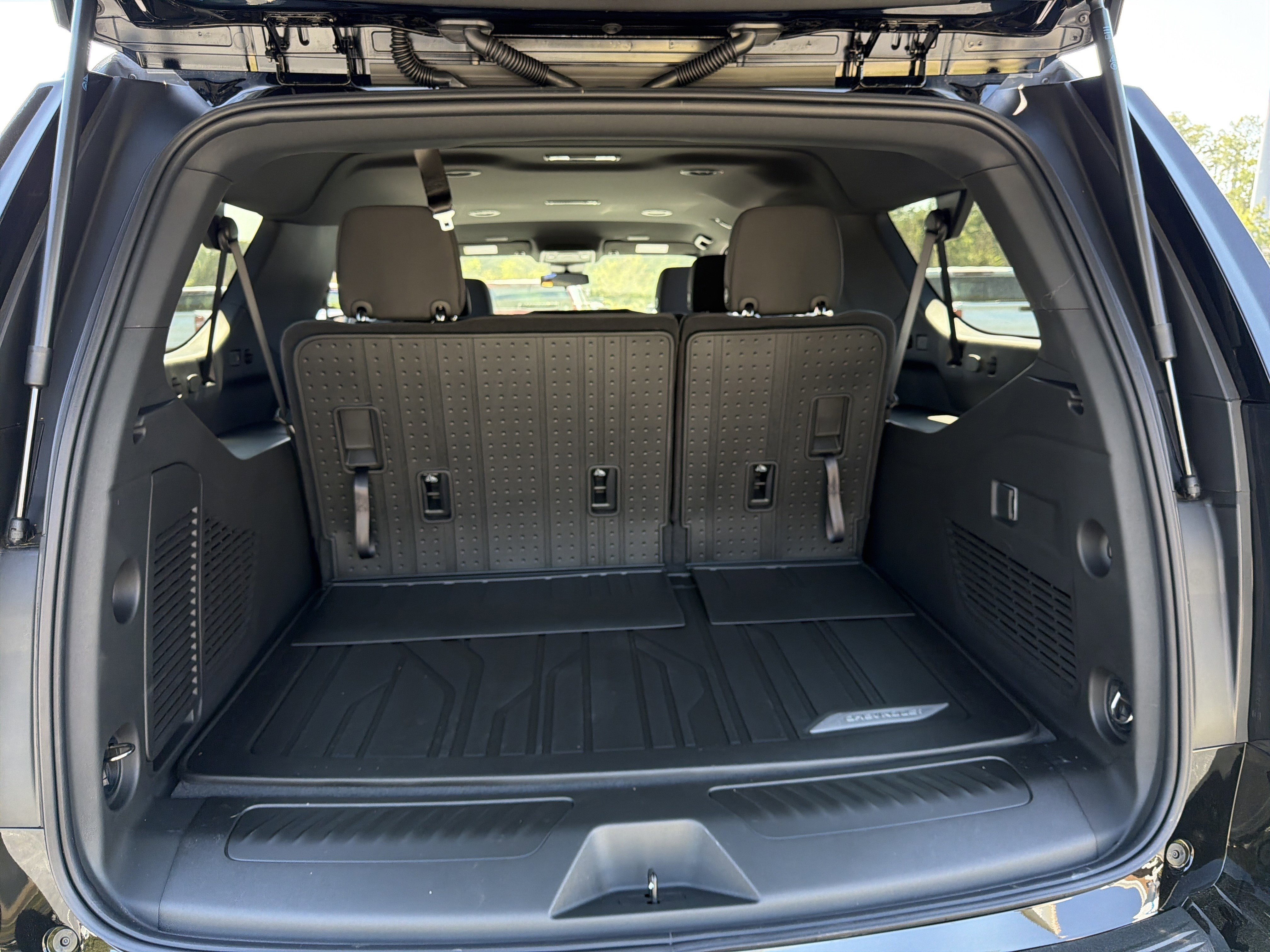New 2026 Chevrolet Suburban LS w/ LPO, Dark Essentials Package RWD image 19