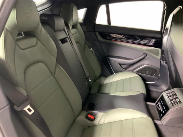 Used 2024 Porsche Panamera 4 image 19