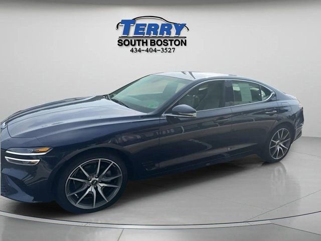 Used 2023 Genesis G70 2.0T image 3
