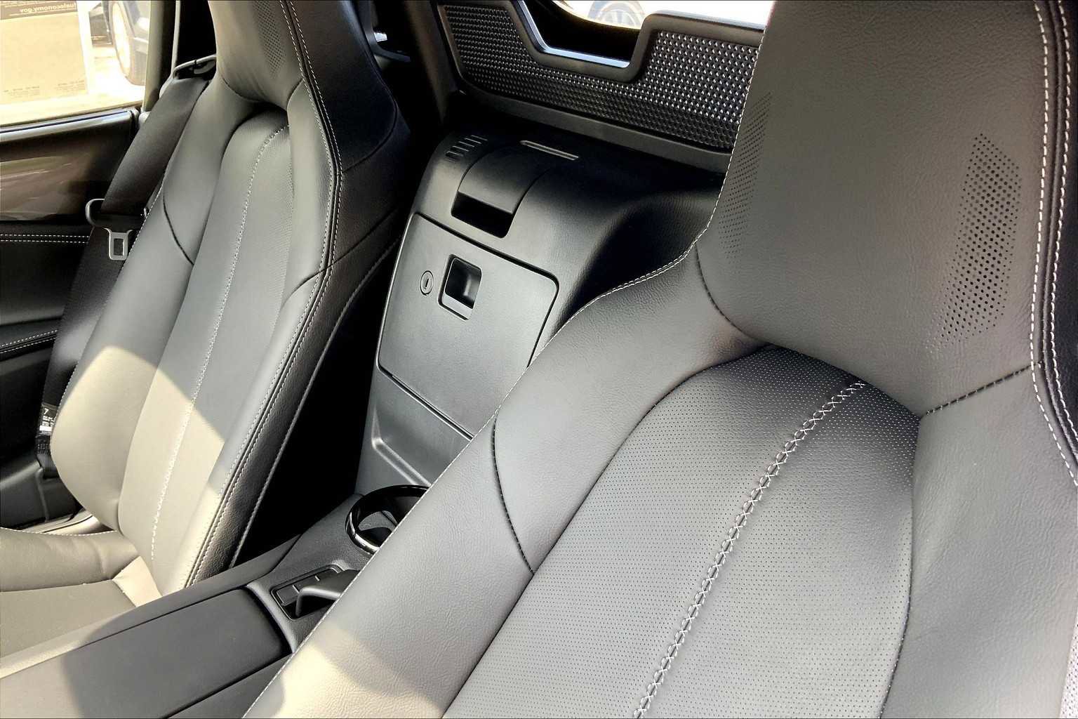 New 2025 MAZDA MX-5 Miata Grand Touring image 17