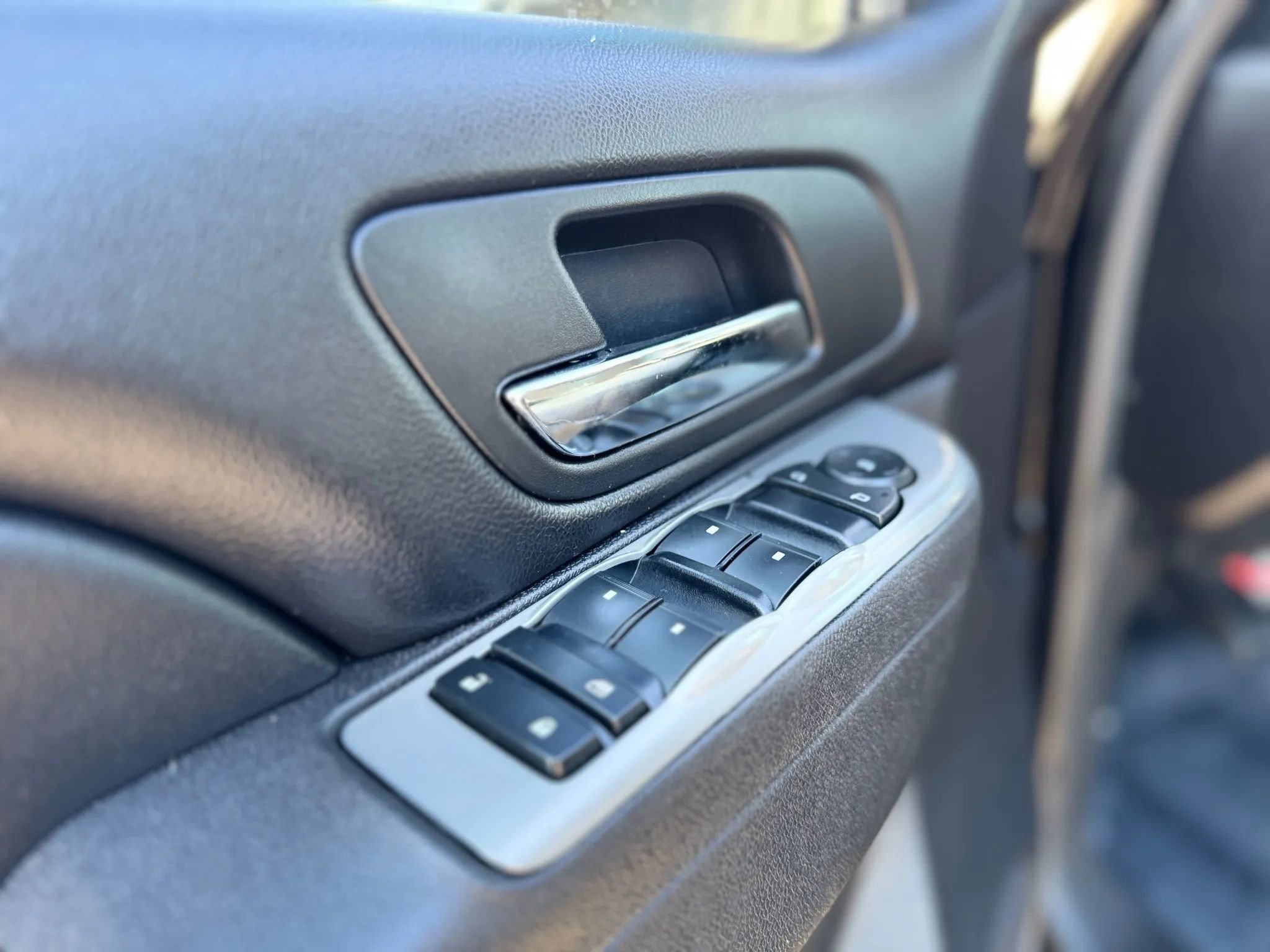 Used 2012 Chevrolet Tahoe 2WD image 29