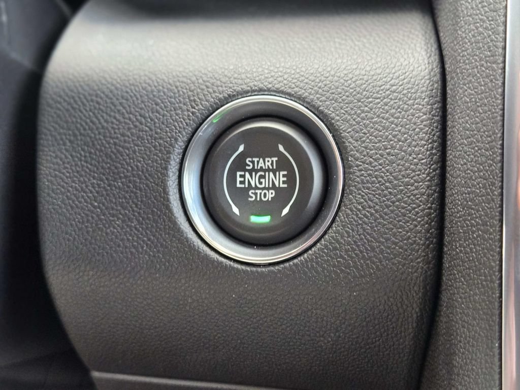 New 2025 GMC Acadia Elevation w/ Elevation Premium Package FWD image 28