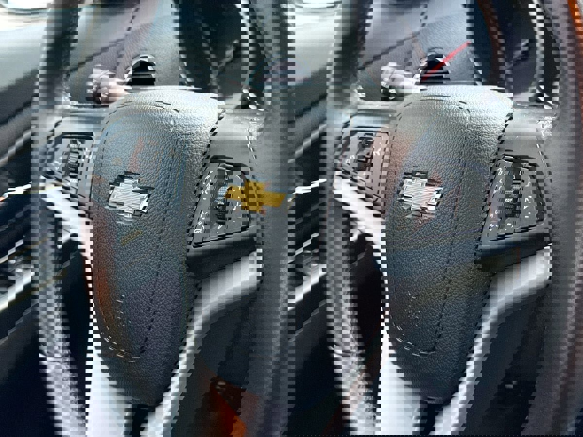 Used 2013 Chevrolet Cruze LT image 29