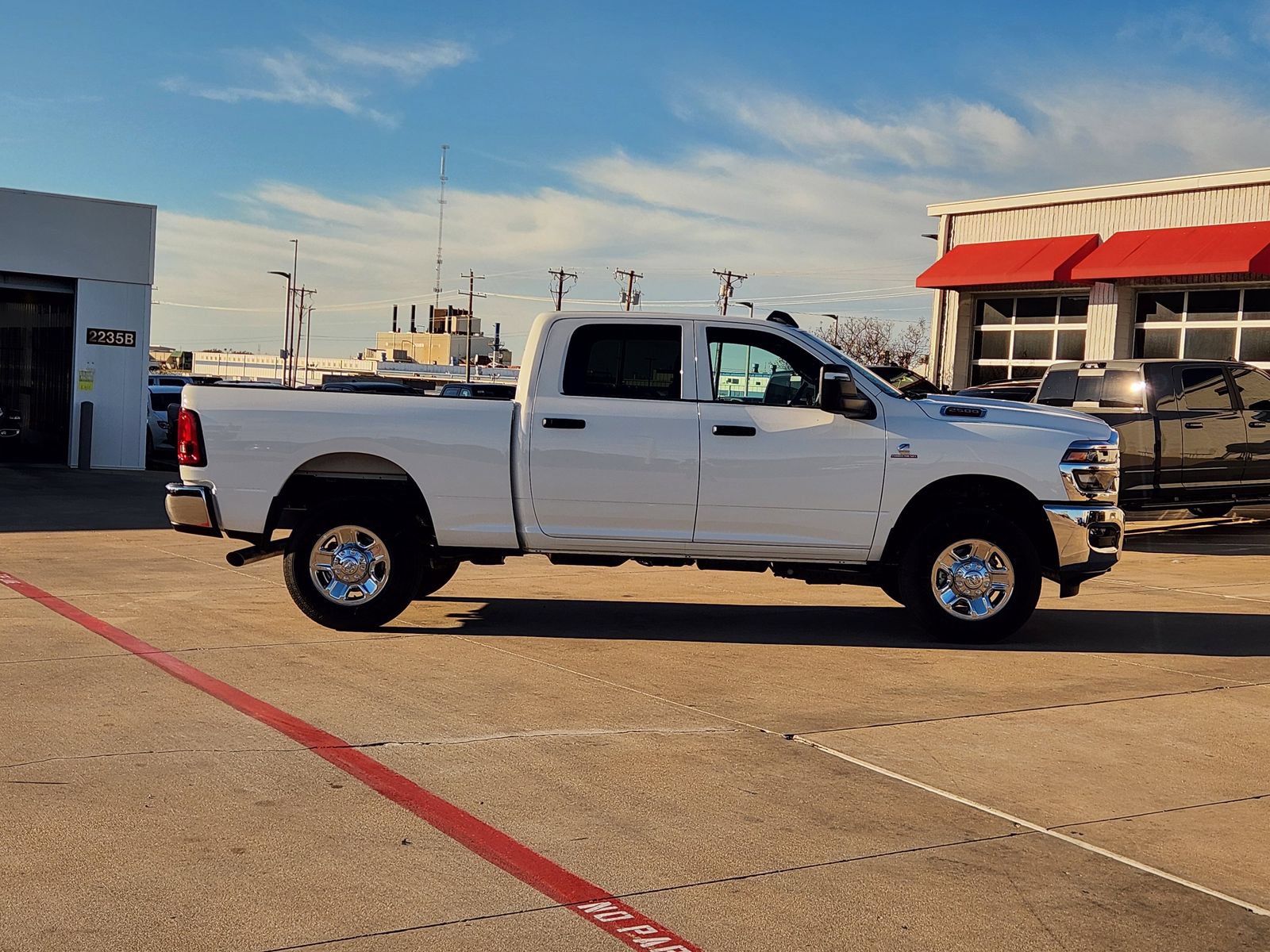 New 2026 RAM 2500 Tradesman w/ Chrome Appearance Group AWD/4WD image 7