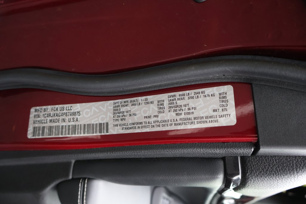 Used 2023 Jeep Grand Cherokee L Laredo AWD/4WD image 54
