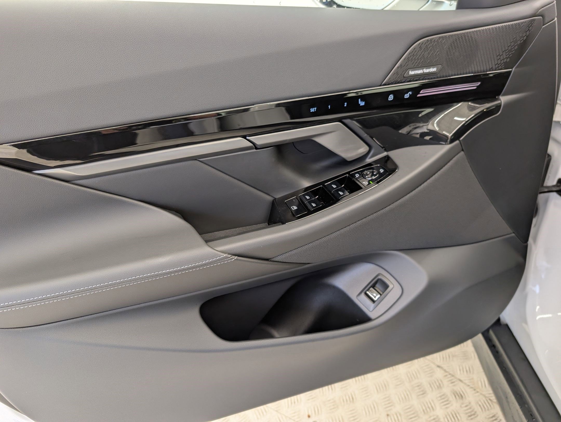 New 2026 BMW 530i xDrive image 14