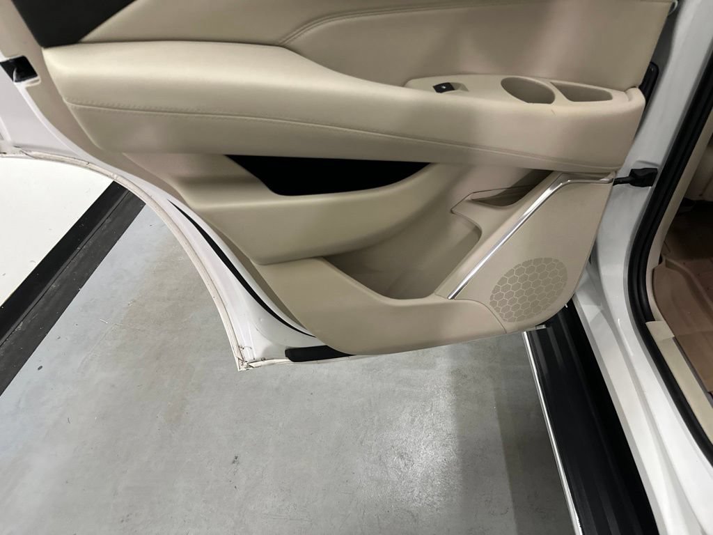 Used 2019 Cadillac Escalade Luxury AWD/4WD image 57