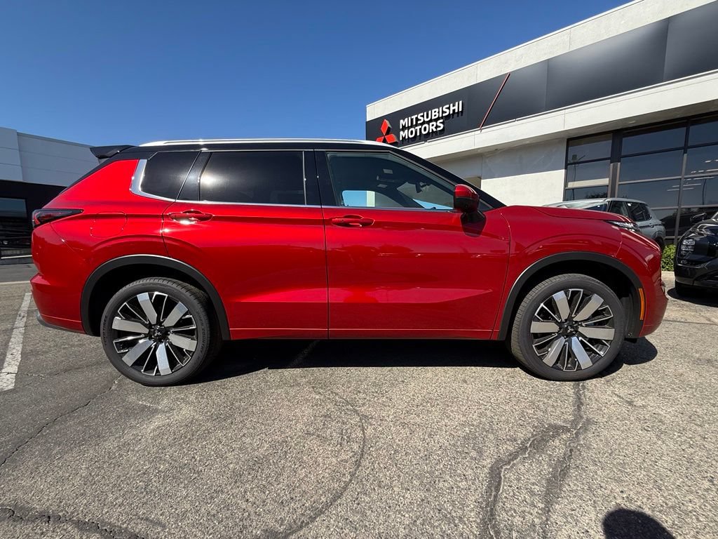 New 2026 Mitsubishi Outlander SEL FWD image 15