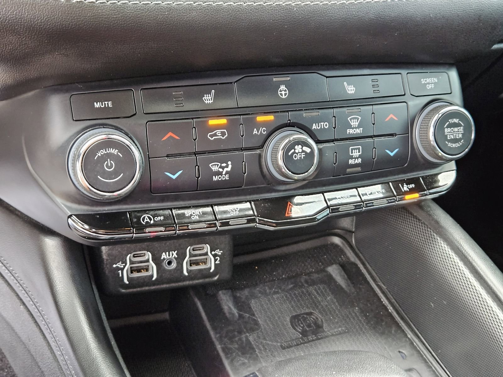 Used 2022 Dodge Durango GT RWD image 21