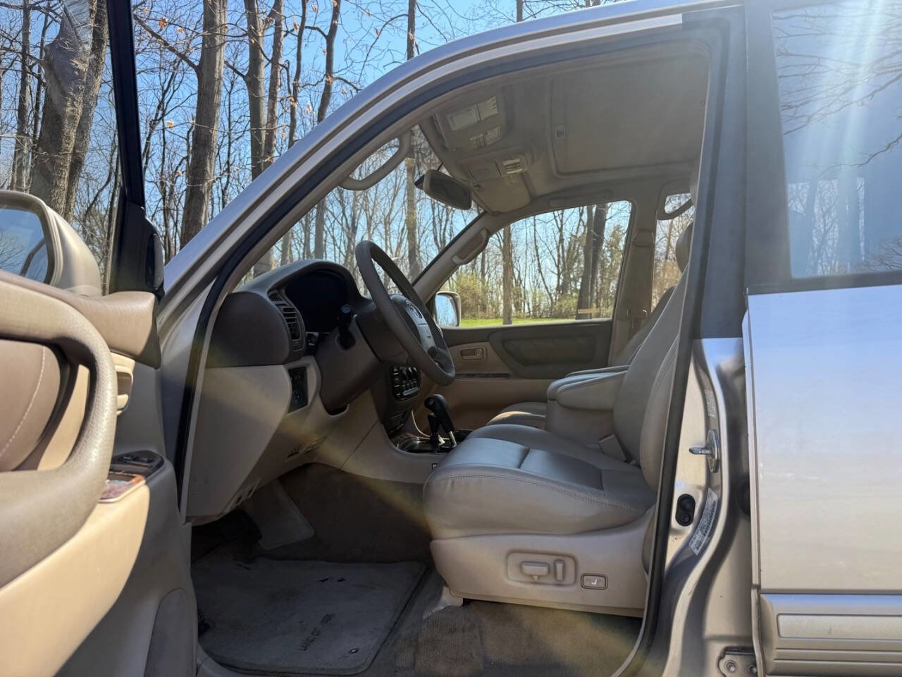 Used 2001 Toyota Land Cruiser image 48