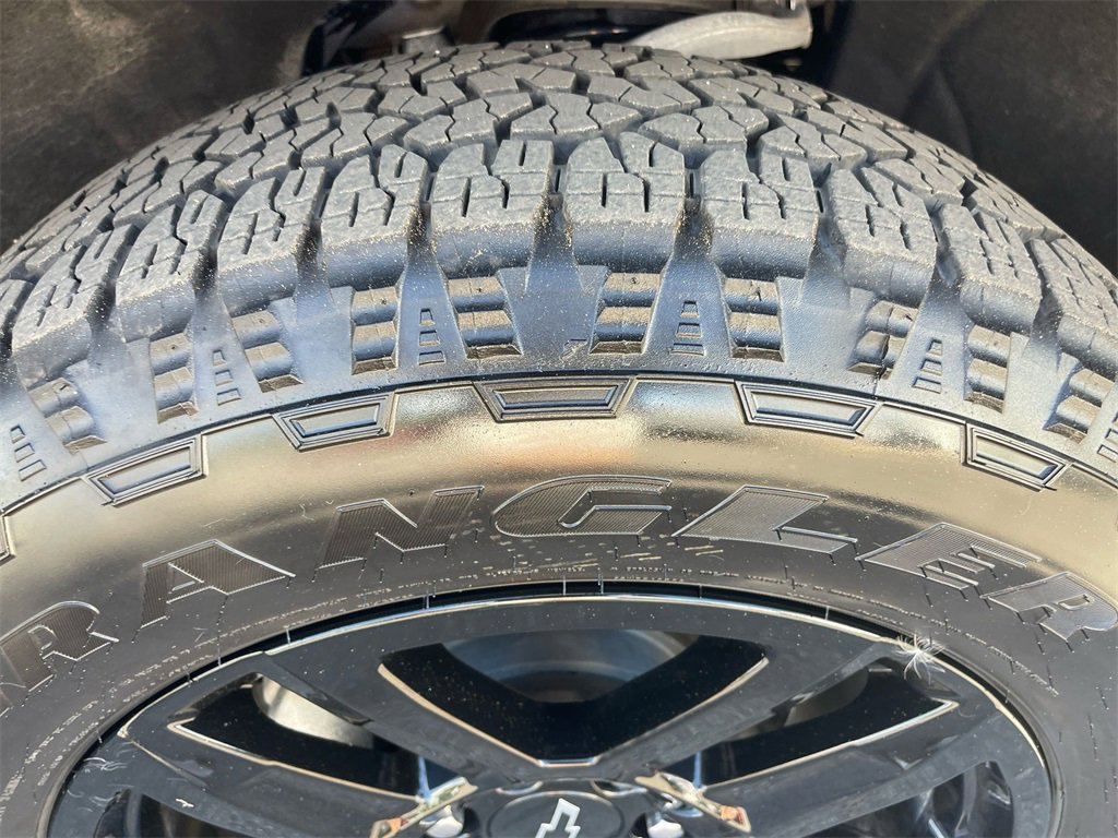 Used 2025 Chevrolet Silverado 1500 High Country w/ Midnight Edition image 36