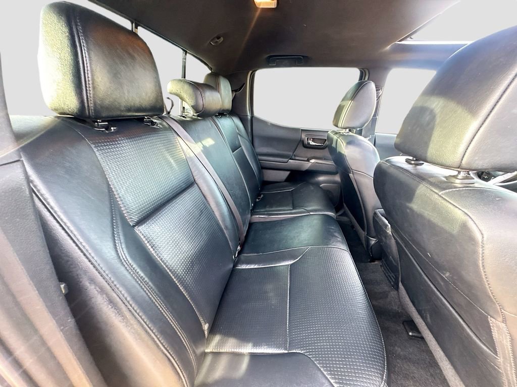 Used 2019 Toyota Tacoma TRD Sport image 28