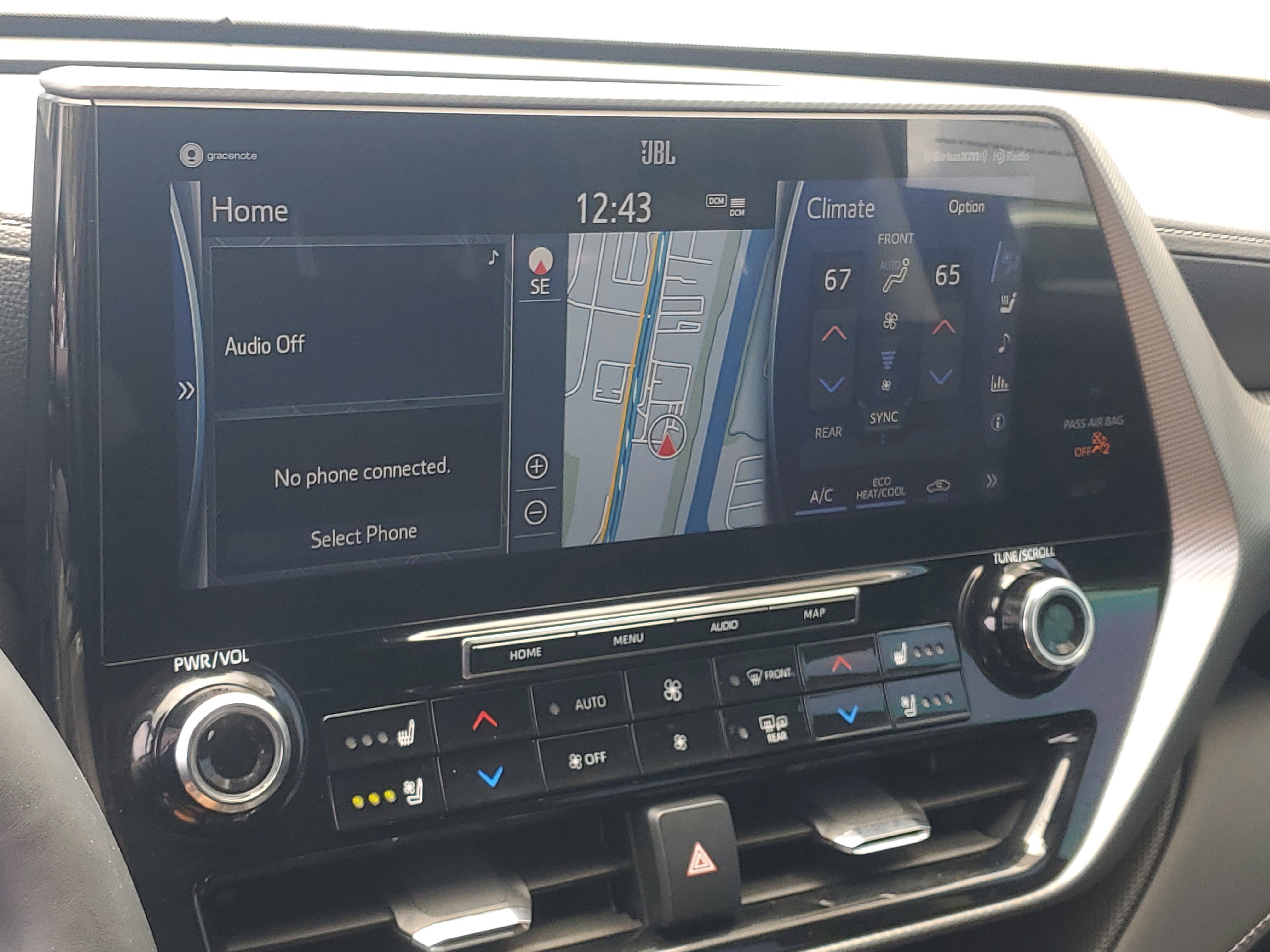 Certified 2021 Toyota Highlander Platinum FWD image 27