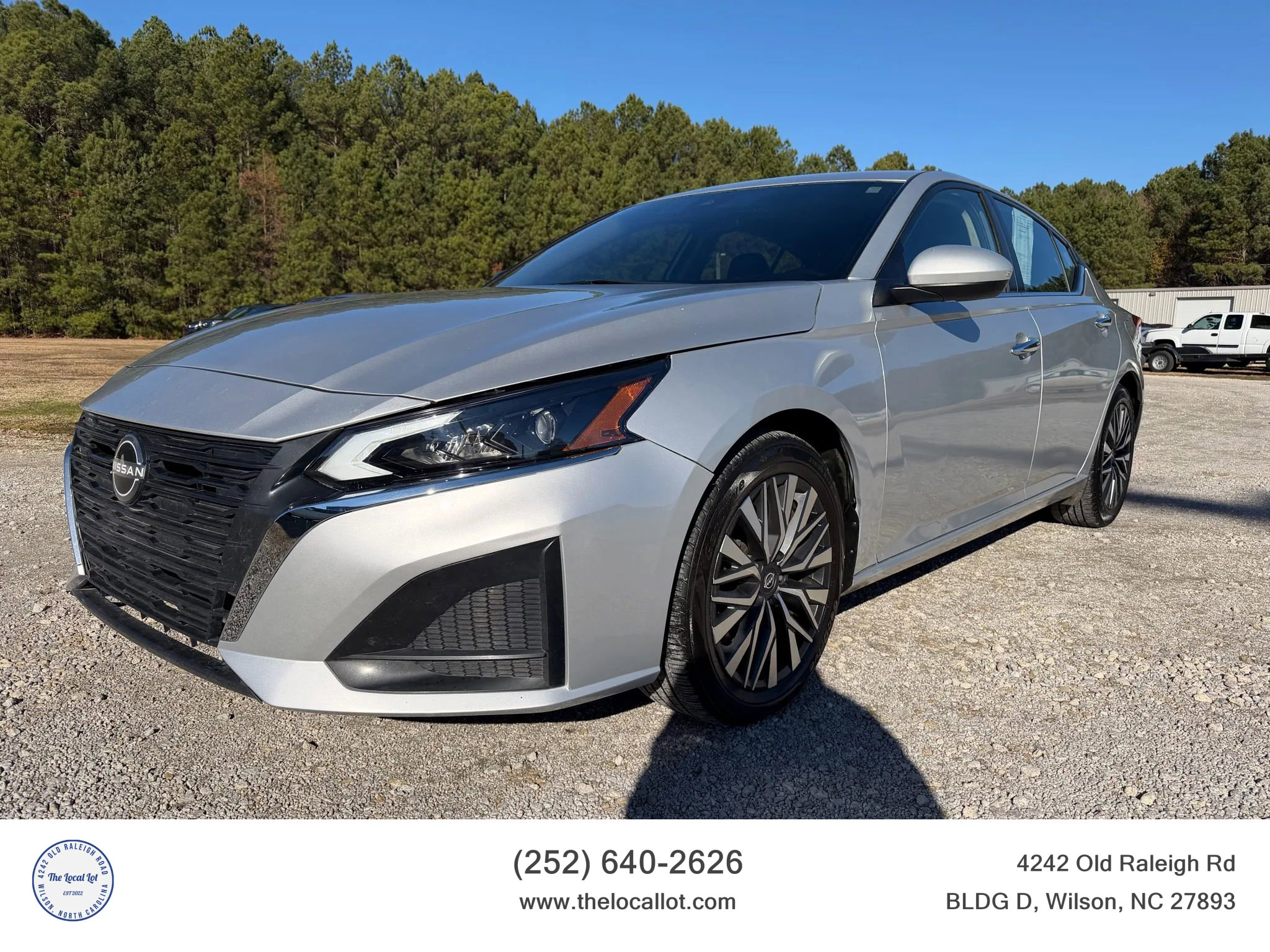 Used 2023 Nissan Altima 2.5 SV