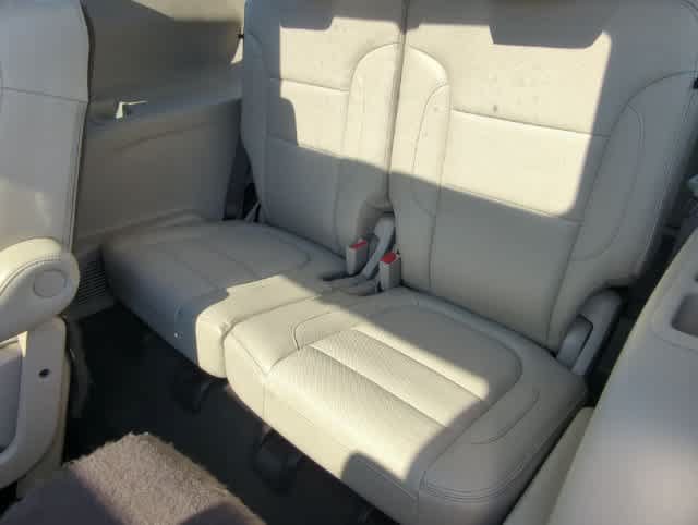 Used 2019 GMC Acadia Denali w/ Technology Package FWD image 21