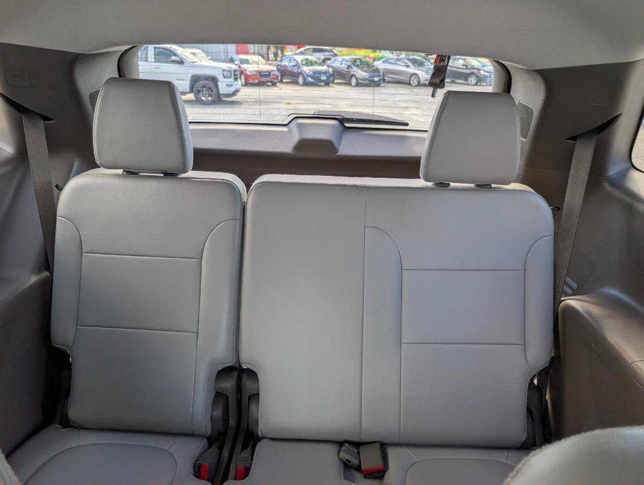 Used 2018 Chevrolet Traverse LT FWD image 36