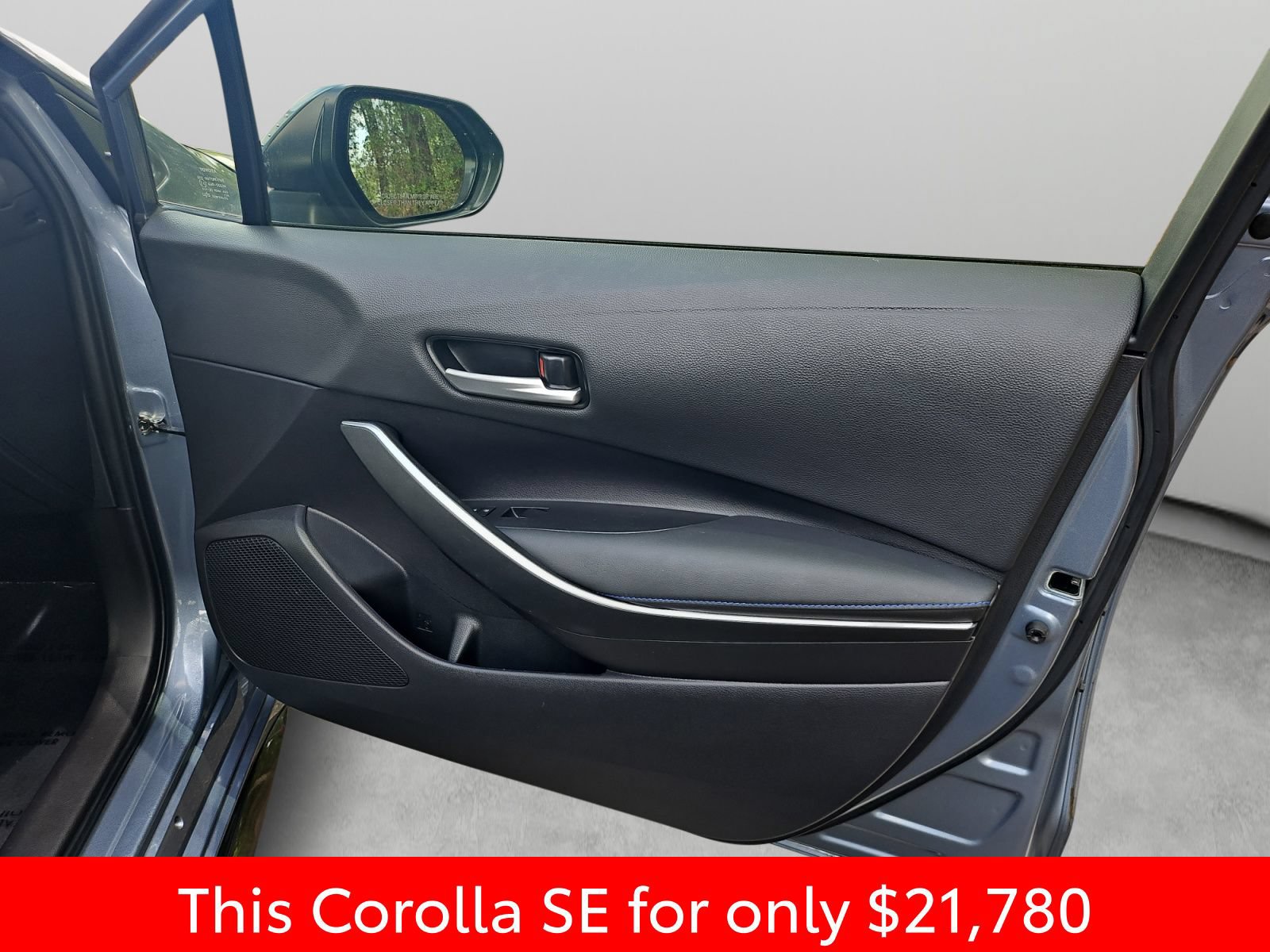 Used 2022 Toyota Corolla SE FWD image 36