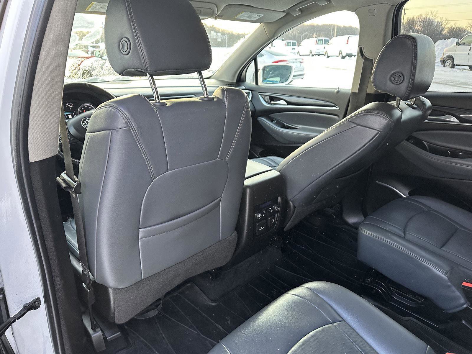 Used 2019 Buick Enclave Premium image 14