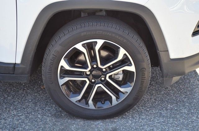 Used 2022 Jeep Compass Limited AWD/4WD image 10