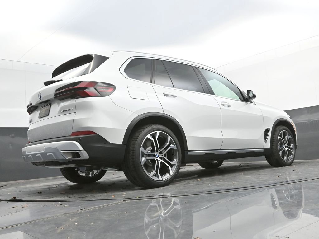 New 2026 BMW X5 xDrive50e AWD/4WD image 52